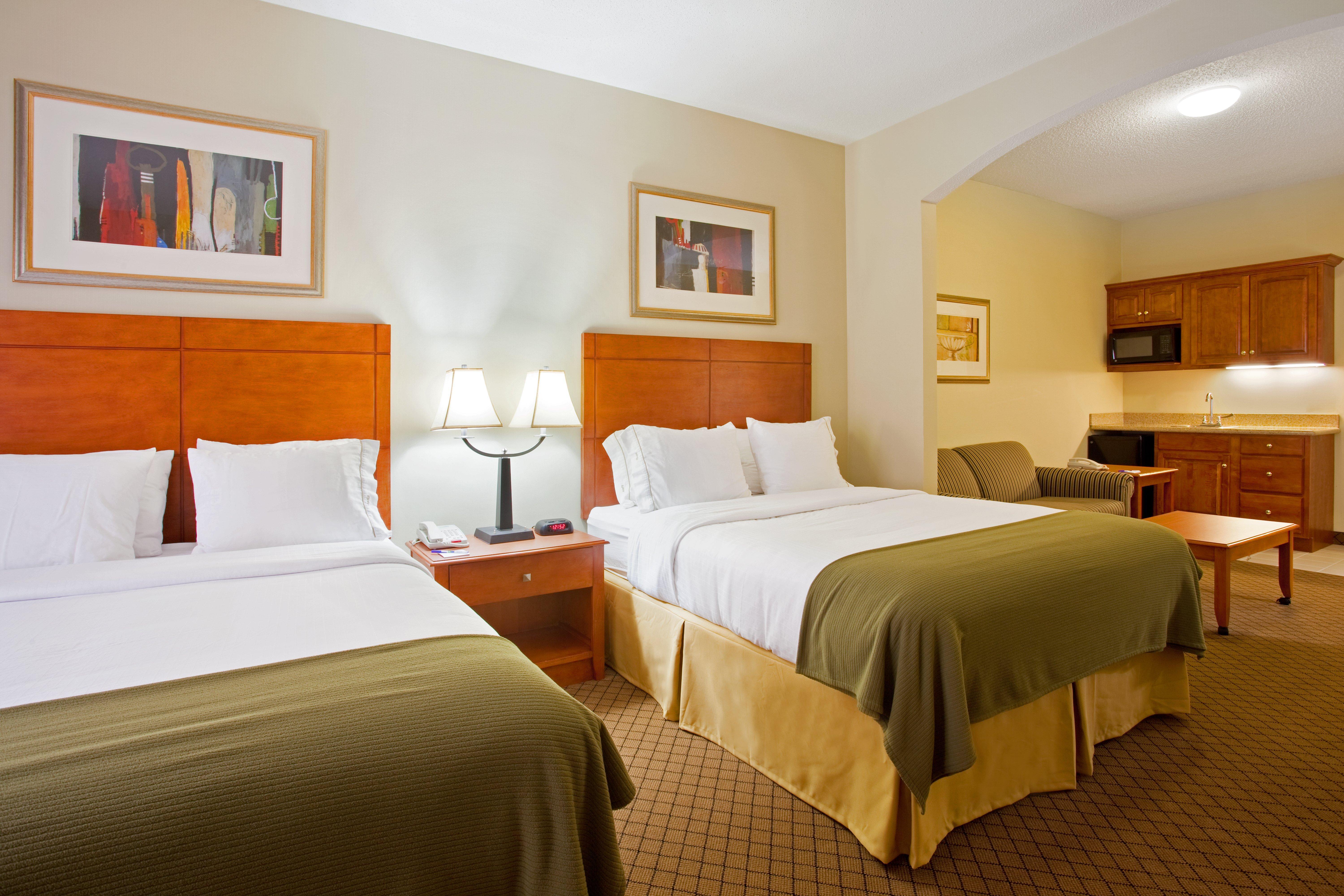 Holiday Inn Express Hotel & Suites Goshen By Ihg Ngoại thất bức ảnh