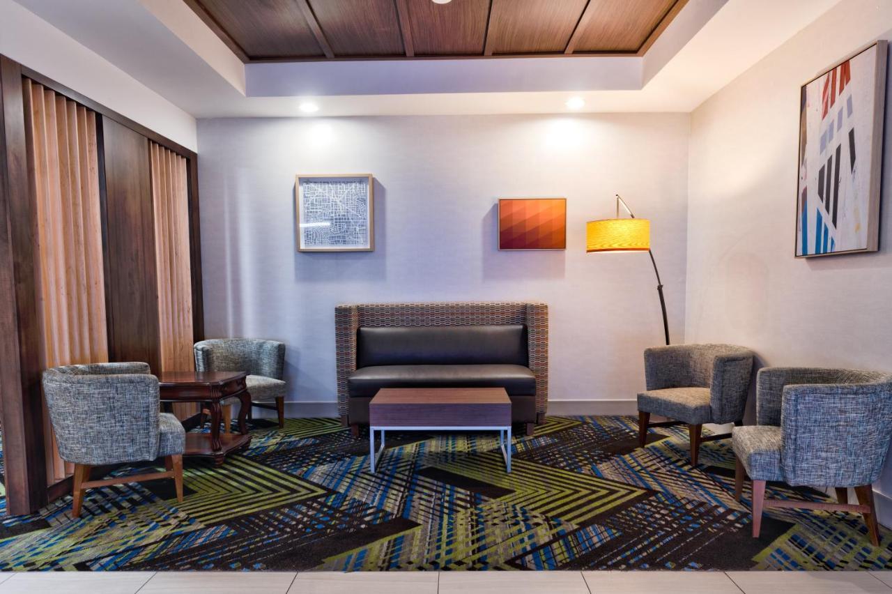 Holiday Inn Express Hotel & Suites Goshen By Ihg Ngoại thất bức ảnh