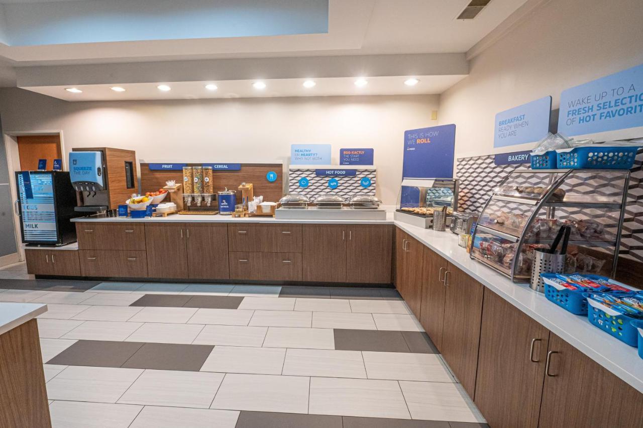 Holiday Inn Express Hotel & Suites Goshen By Ihg Ngoại thất bức ảnh