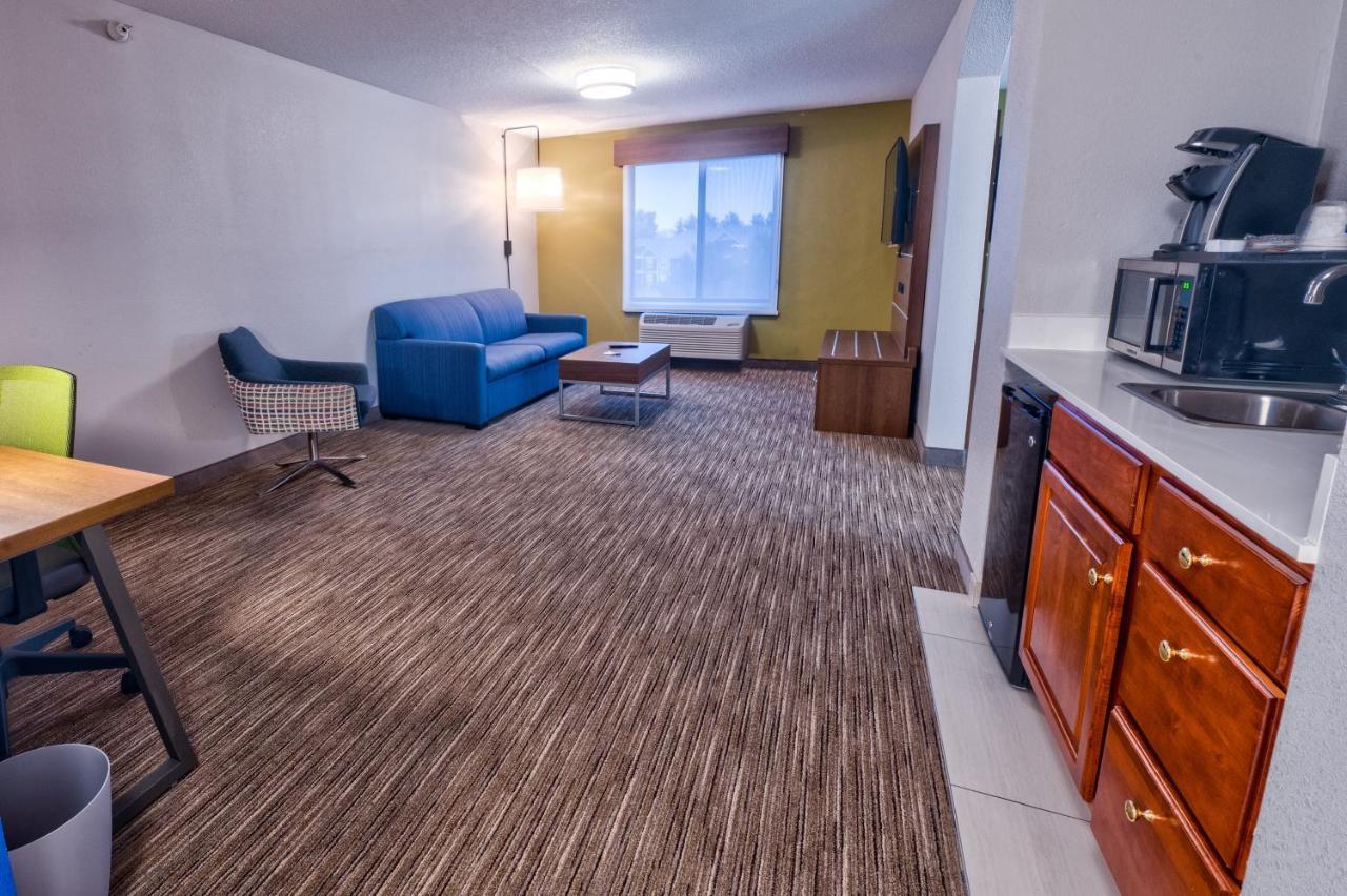 Holiday Inn Express Hotel & Suites Goshen By Ihg Ngoại thất bức ảnh