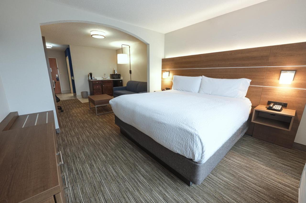 Holiday Inn Express Hotel & Suites Goshen By Ihg Ngoại thất bức ảnh
