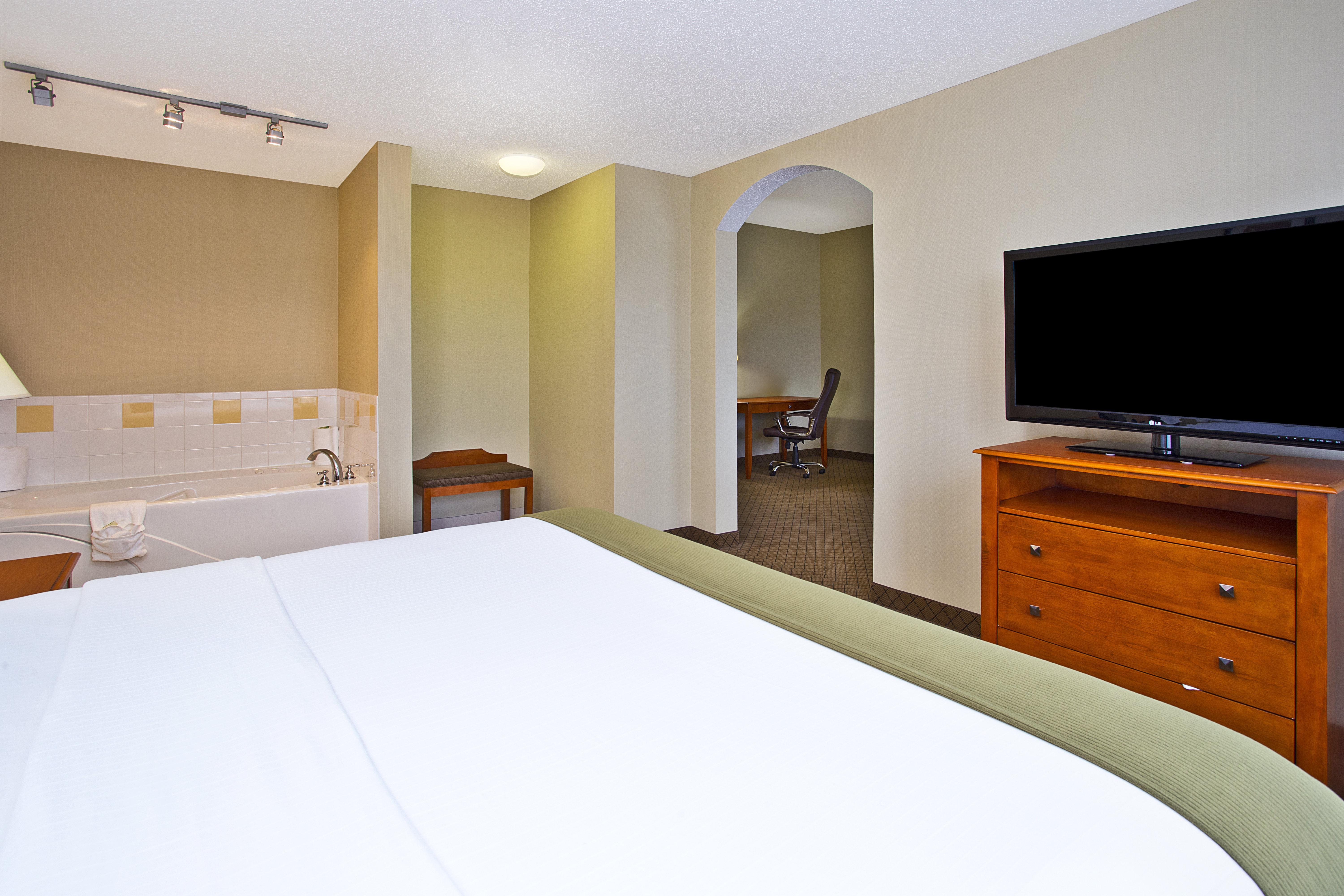 Holiday Inn Express Hotel & Suites Goshen By Ihg Ngoại thất bức ảnh