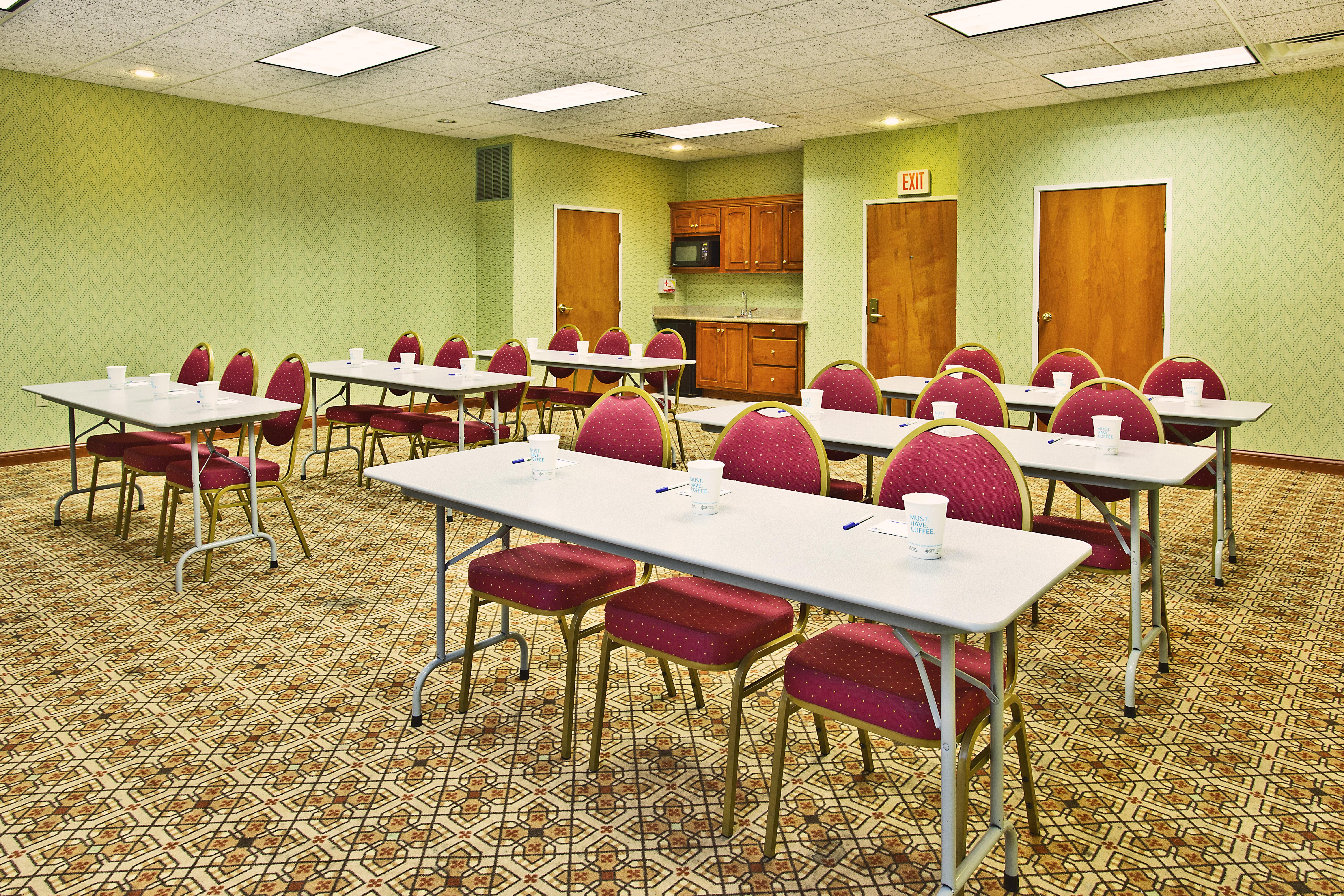 Holiday Inn Express Hotel & Suites Goshen By Ihg Ngoại thất bức ảnh